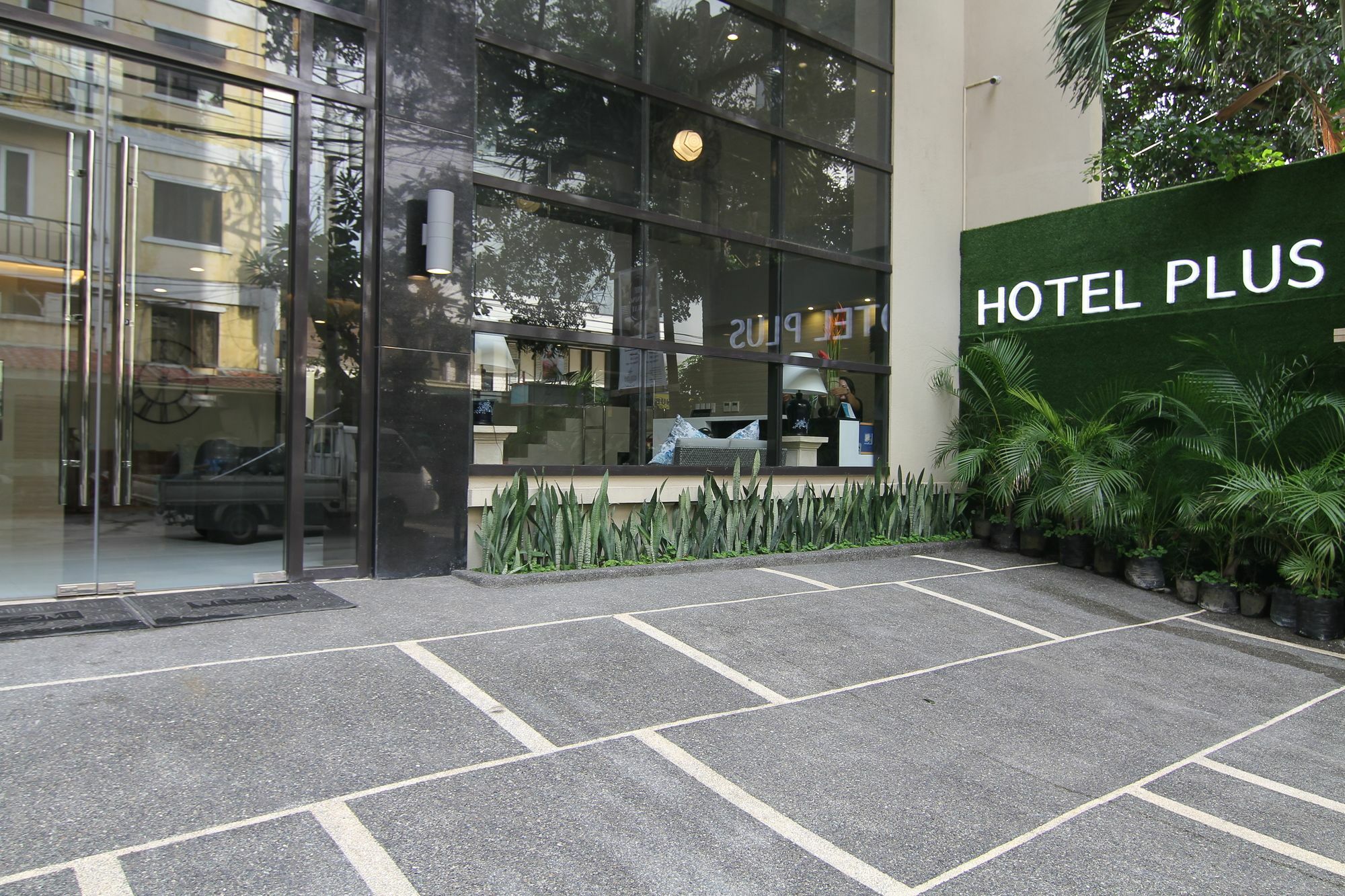 Cebu Hotel Plus Extérieur photo